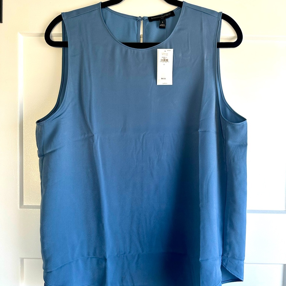 Banana Republic sleeveless blouse NWT